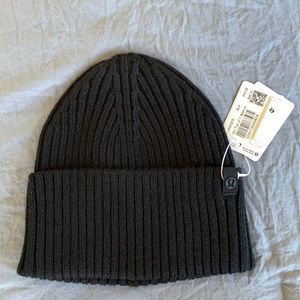 New Lululemon beanie